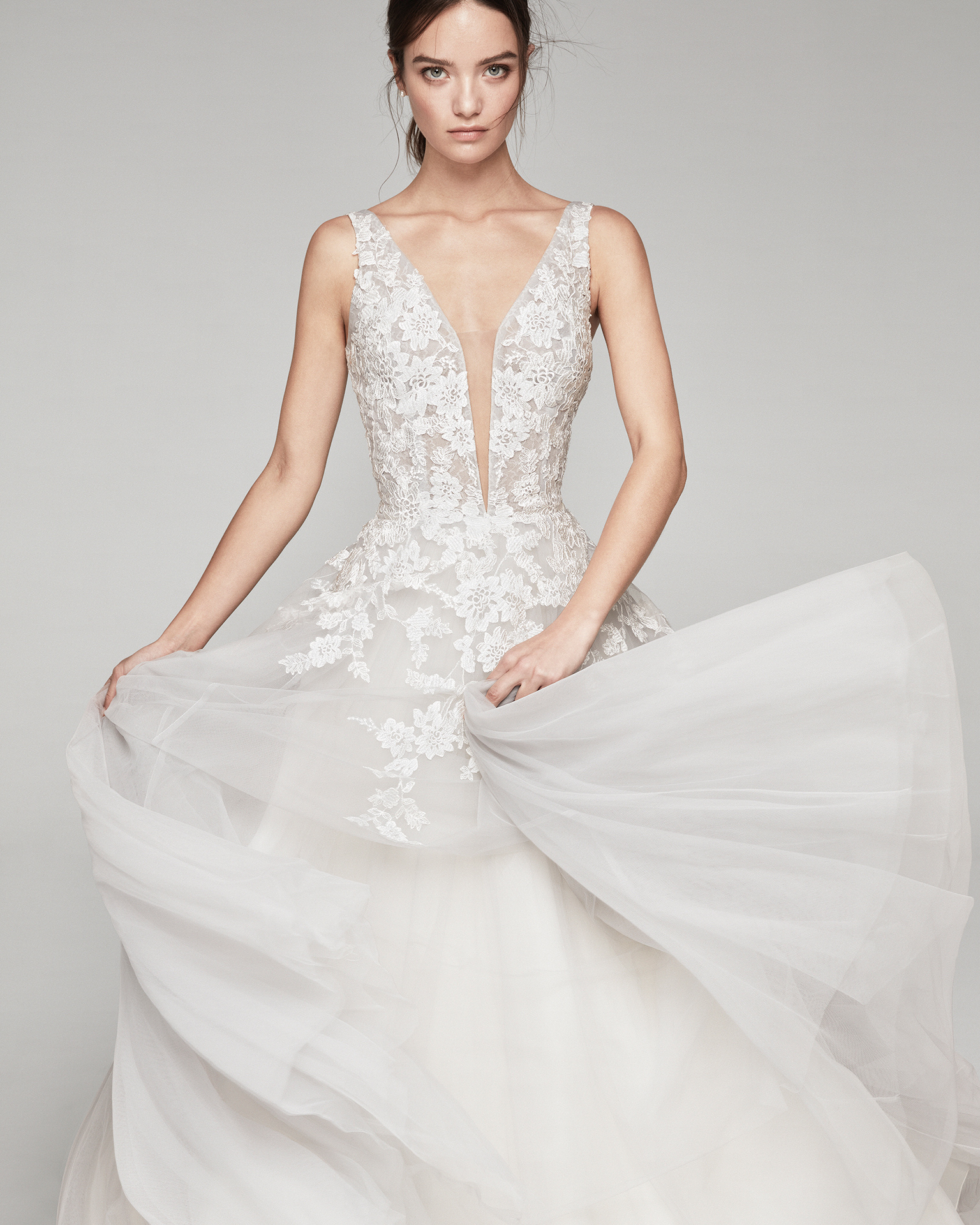 Abito Da Sposa Romantico In Tulle E Pizzo Angela Caputo Sposa